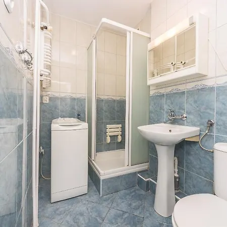 Hello Kolobrzeska Apartment